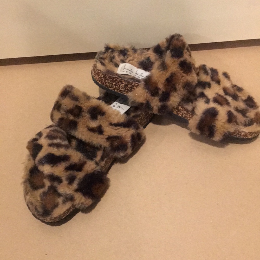 Nicole Miller Animal print cork slip on sandals faux Fur size ? toe2back 9 1/4”
